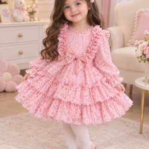 Robe pink avec broche dentelle